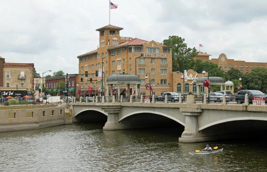Downtown St. Charles